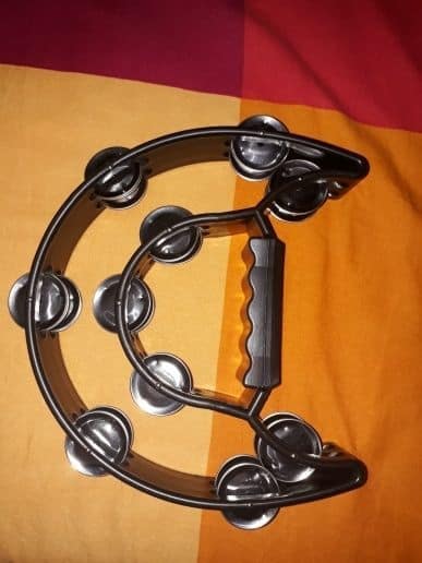 Double and half moon shaped tambourine - Image 4